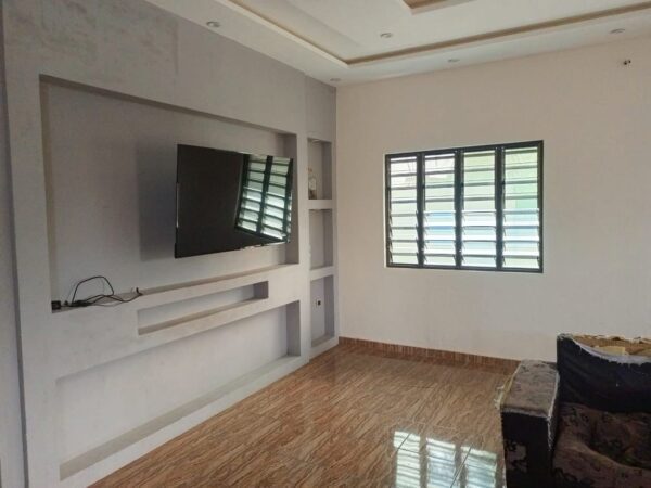 🏡 Villa R+1 de 4 Chambres à Pahou Gbagoudo - Fondation Solide – Image 2