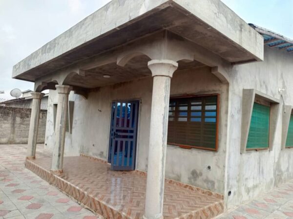 🏡 Villa R+1 de 4 Chambres à Pahou Gbagoudo - Fondation Solide – Image 3