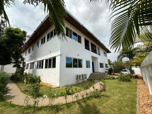 🏰 VILLA EXCEPTIONNELLE À ABOMEY-CALAVI - 836m² - 7 CHAMBRES - VUE LAGUNE - TF – Image 2