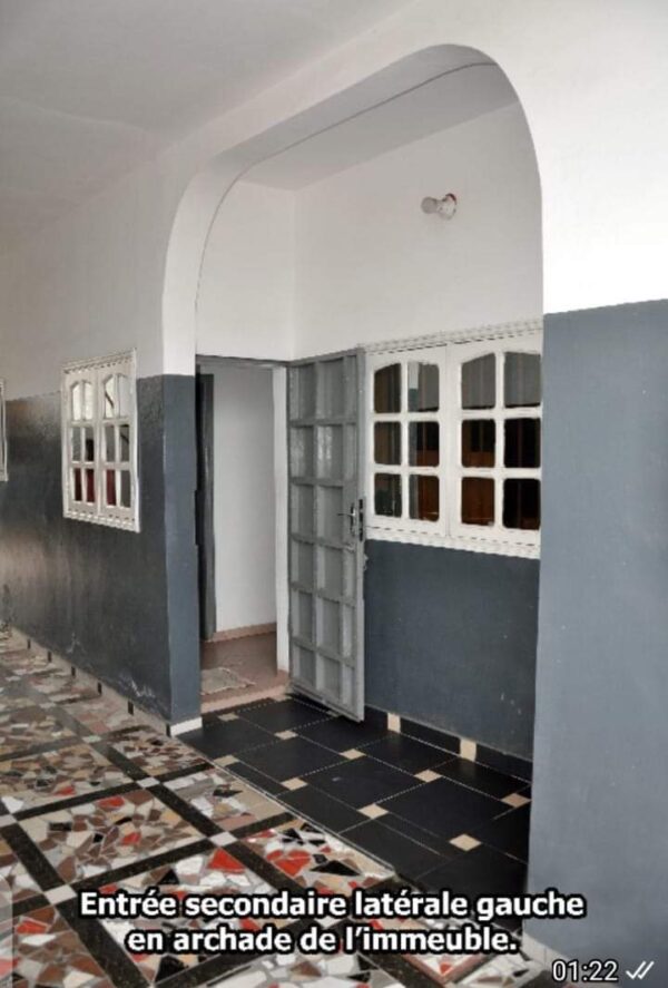 🏡 VILLA R+1 PRESTIGE À ÉTOILE ROUGE, COTONOU - 500m² – Image 2